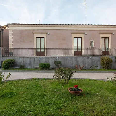 Mori Siciliani House * Aci Castello